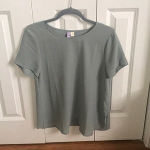Francesca’s Scallop Back Shirt
